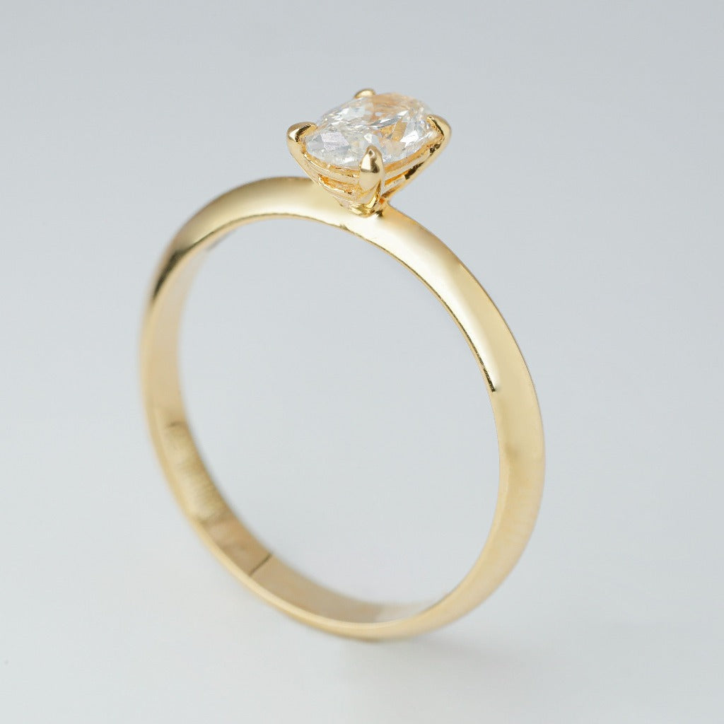 .50ct- oval cut Ring band: knife edge