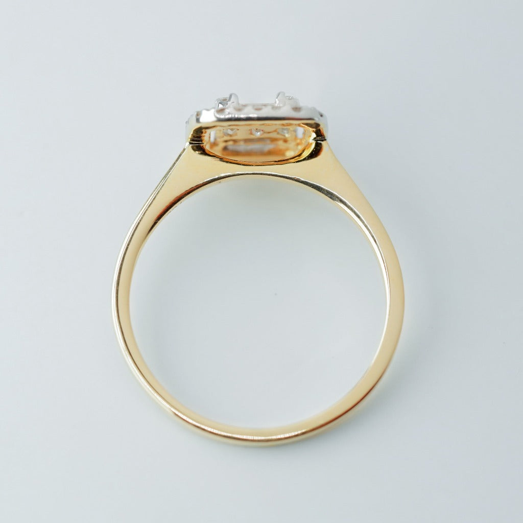 .01ct - 4pcs, round cut .02ct - 2pcs, baguette cut .04ct - 3pcs, baguette cut