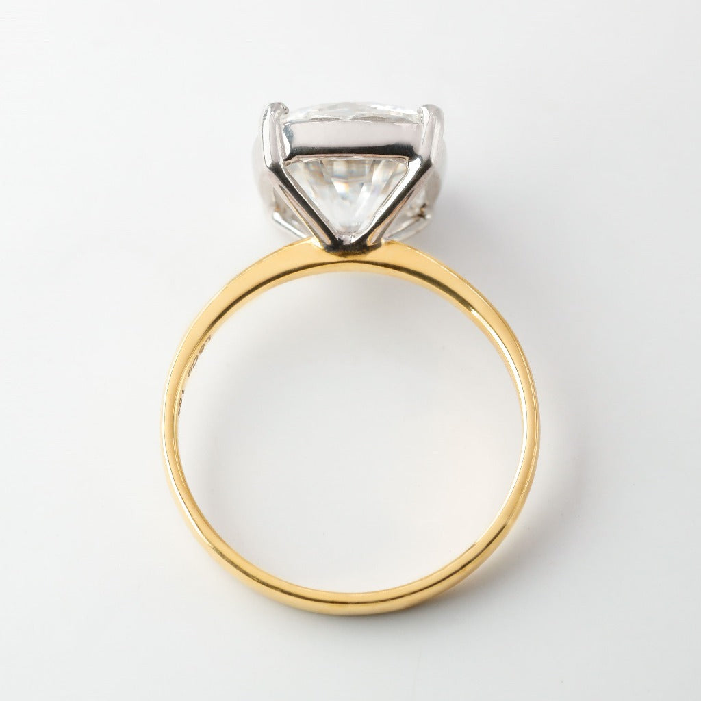 4ct - cushion cut