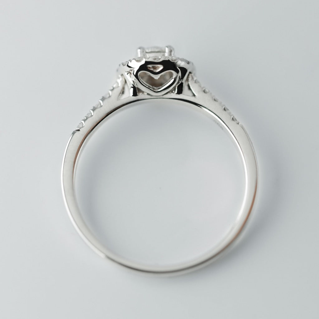 .30ct- center, round cut .01ct- halo .01ct- 5pcs each side(10pcs in total)