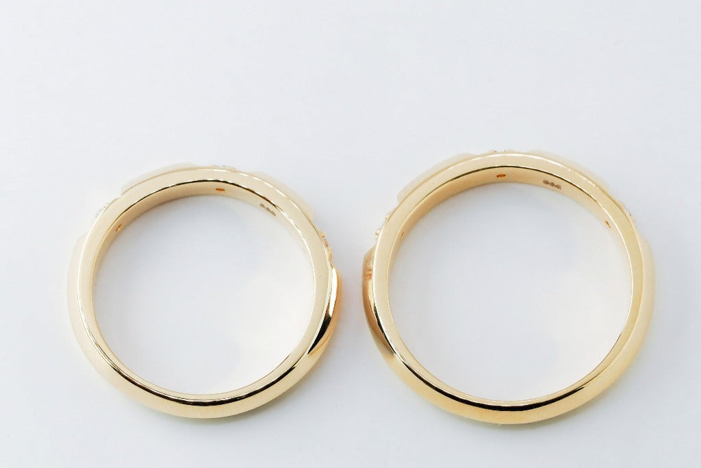 Both: .02ct- center