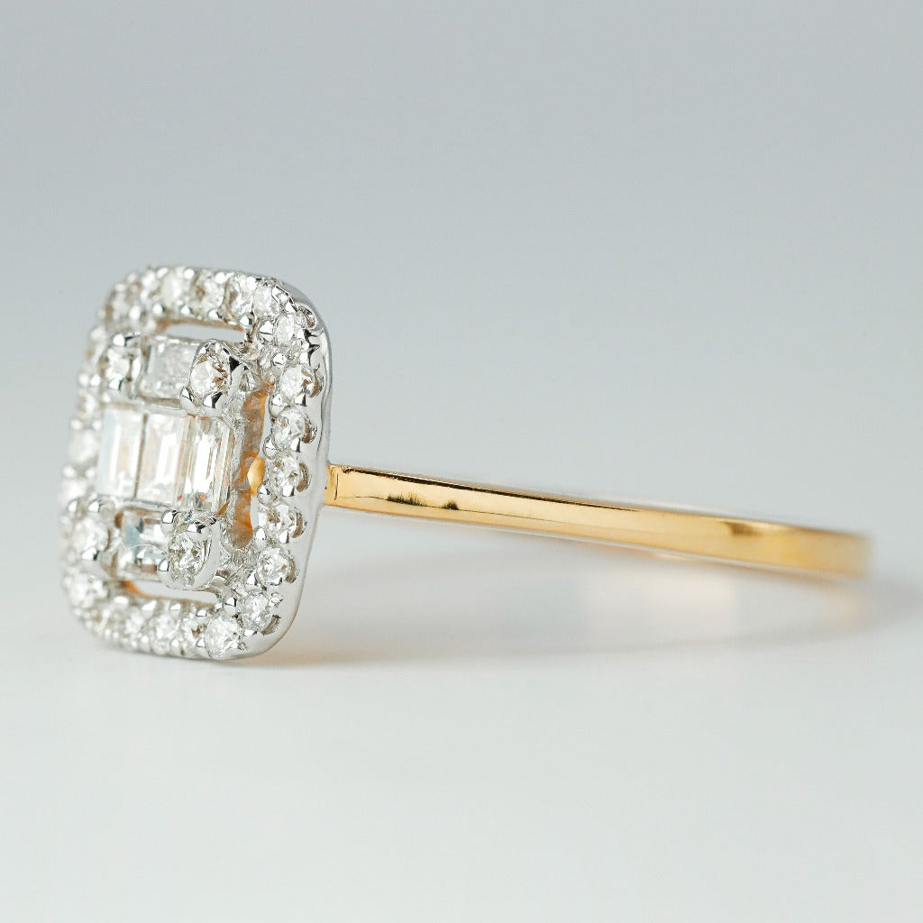 .01ct - 4pcs, round cut .02ct - 2pcs, baguette cut .04ct - 3pcs, baguette cut