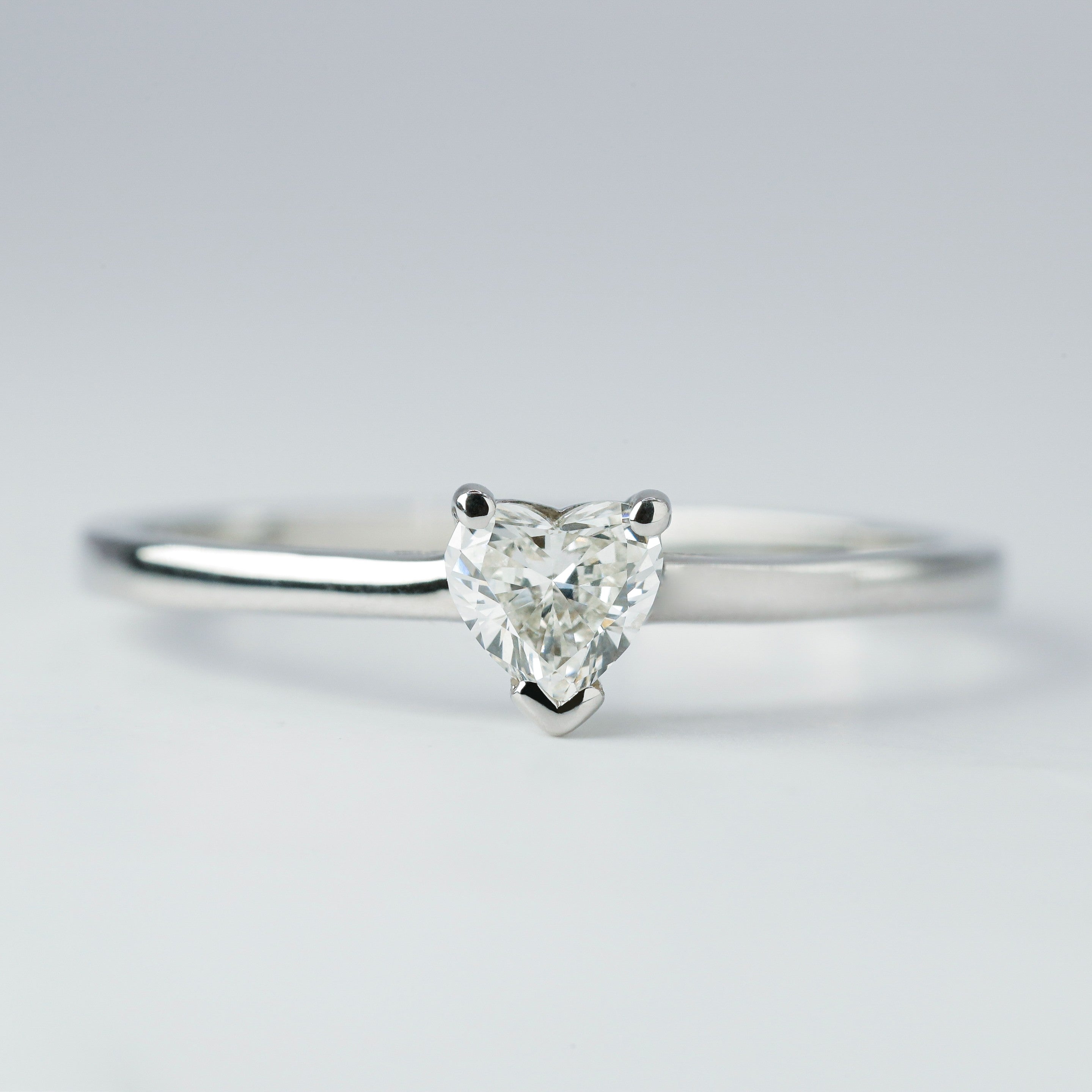 Proposal Rings Simple 10 Minimalist Engagement Ring Ideas That Are Simple Yet Sophisticated ...