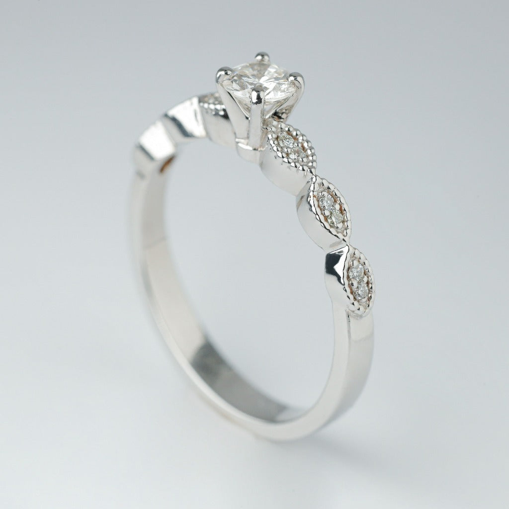 Ara Ring – Lily & Co.